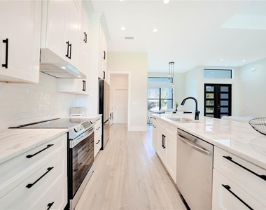 3600 Cincinnati Street - Photo Thumbnail 13