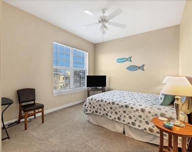 8561 Amberjack Circle - Photo Thumbnail 18