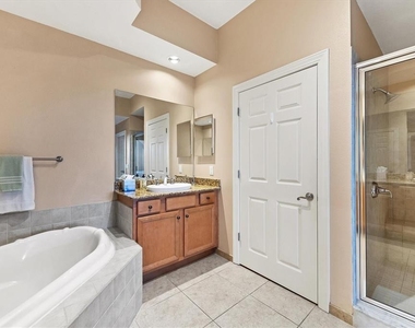 8561 Amberjack Circle - Photo Thumbnail 12