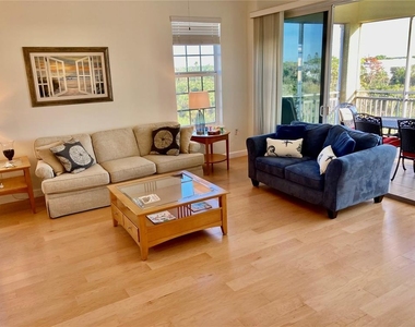 8561 Amberjack Circle - Photo Thumbnail 10