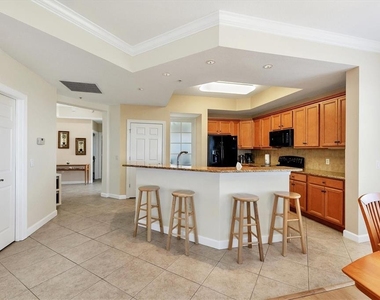 8561 Amberjack Circle - Photo Thumbnail 4