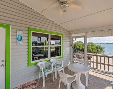 8876 Bay Street - Photo Thumbnail 1