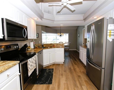 42 Mark Twain Lane - Photo Thumbnail 3