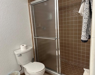 18625 Alphonse Circle - Photo Thumbnail 9