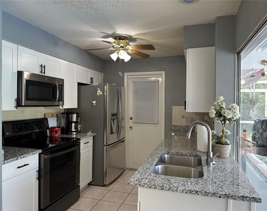 18625 Alphonse Circle - Photo Thumbnail 4