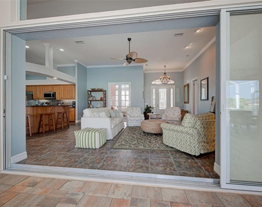 956 Boundary Boulevard - Photo Thumbnail 13
