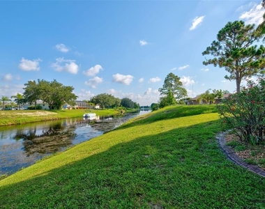 956 Boundary Boulevard - Photo Thumbnail 7