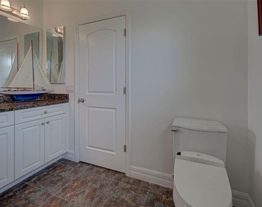 956 Boundary Boulevard - Photo Thumbnail 39