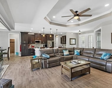 7403 Snow Drive - Photo Thumbnail 13