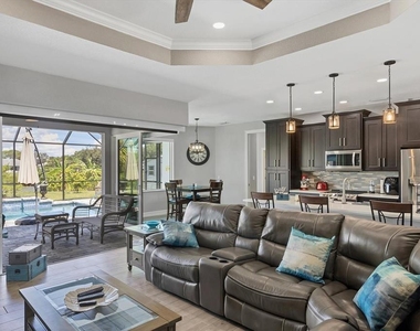 7403 Snow Drive - Photo Thumbnail 14