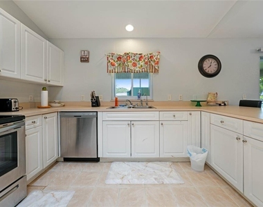 590 Ridgewood Street Nw - Photo Thumbnail 7