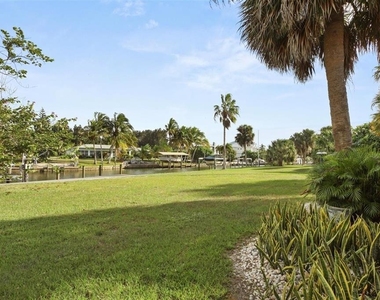 500 Green Dolphin Drive S - Photo Thumbnail 29