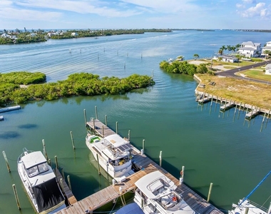8272 Harborside Circle - Photo Thumbnail 39