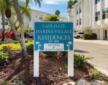8272 Harborside Circle - Photo Thumbnail 43