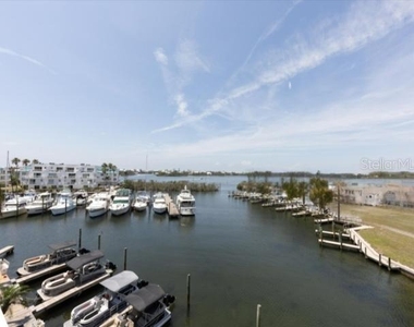 8272 Harborside Circle - Photo Thumbnail 41