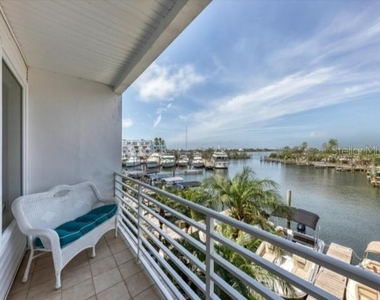 8272 Harborside Circle - Photo Thumbnail 23