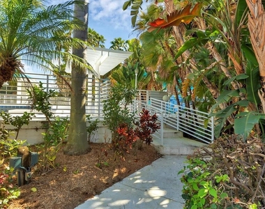 8272 Harborside Circle - Photo Thumbnail 30