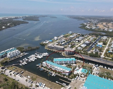 8272 Harborside Circle - Photo Thumbnail 3
