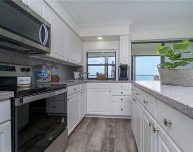 5041 N Beach Rd. - Photo Thumbnail 14