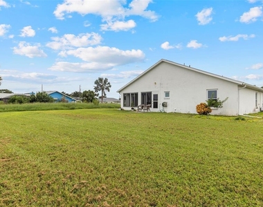 6460 Blueberry Drive - Photo Thumbnail 41