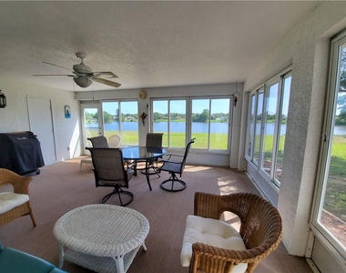 6460 Blueberry Drive - Photo Thumbnail 16