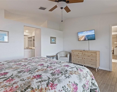 6460 Blueberry Drive - Photo Thumbnail 20