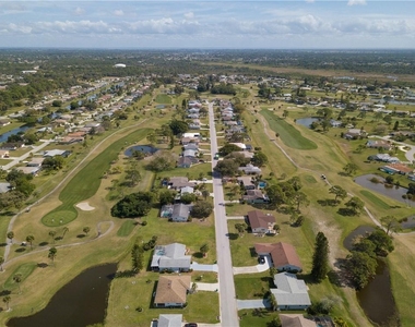 37 Oakland Hills Place - Photo Thumbnail 31