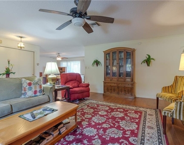 37 Oakland Hills Place - Photo Thumbnail 5