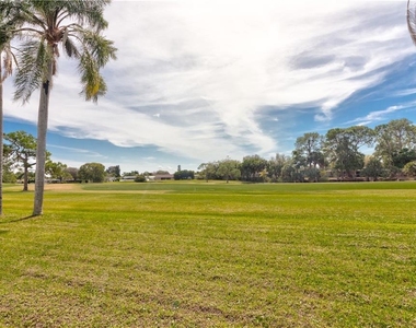37 Oakland Hills Place - Photo Thumbnail 35