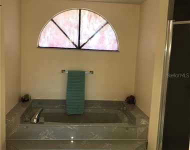 7160 Carlsbad Terrace - Photo Thumbnail 10