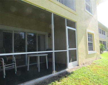 1275 Saxony Circle - Photo Thumbnail 13