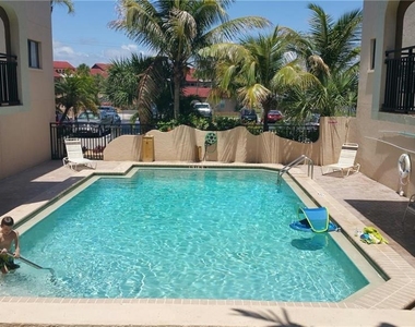 1760 Gulf Boulevard - Photo Thumbnail 24