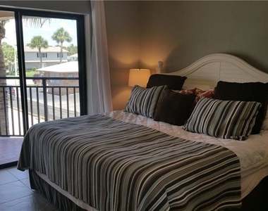 1760 Gulf Boulevard - Photo Thumbnail 16