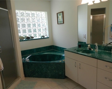 80 Mariner Lane - Photo Thumbnail 12