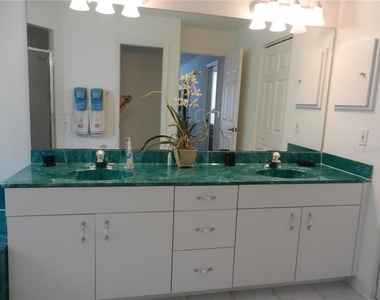 80 Mariner Lane - Photo Thumbnail 11