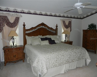 589 Rotonda Circle - Photo Thumbnail 10