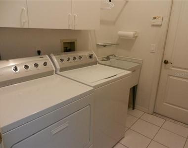 589 Rotonda Circle - Photo Thumbnail 23