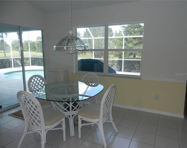 589 Rotonda Circle - Photo Thumbnail 8