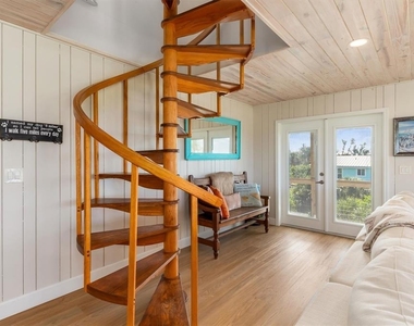 9498 Alborado Road - Photo Thumbnail 18