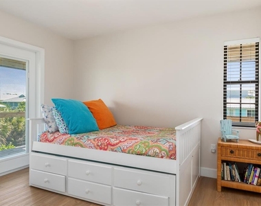 9498 Alborado Road - Photo Thumbnail 37