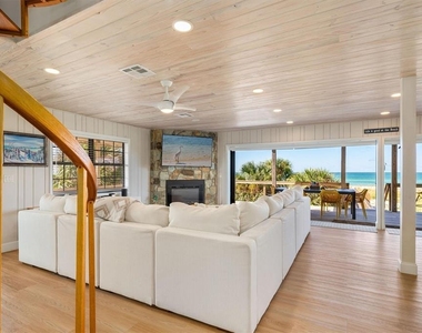 9498 Alborado Road - Photo Thumbnail 15