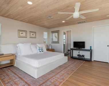 9498 Alborado Road - Photo Thumbnail 20