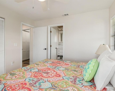 9498 Alborado Road - Photo Thumbnail 34