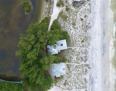 181 N Gulf Boulevard - Photo Thumbnail 9