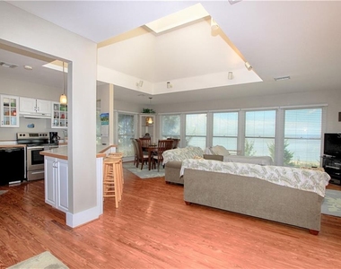 181 N Gulf Boulevard - Photo Thumbnail 28
