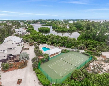 181 N Gulf Boulevard - Photo Thumbnail 20