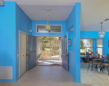 22 Mariner Lane - Photo Thumbnail 2