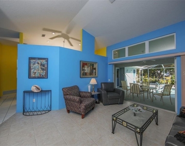 22 Mariner Lane - Photo Thumbnail 4