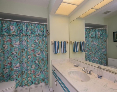 22 Mariner Lane - Photo Thumbnail 16