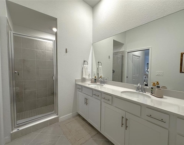 14241 Heritage Landing Boulevard - Photo Thumbnail 13